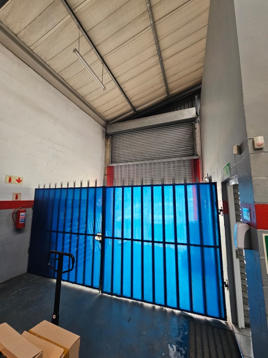 To Let commercial Property for Rent in Brackenfell Central Western Cape